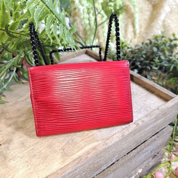 Authentic Louis Vuitton Epi Keyring - Picture 2 of 10